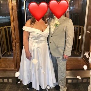 Plus size tea length wedding dress